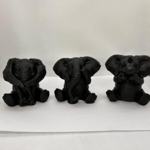 Beeld olifant horen zien en zwijgen